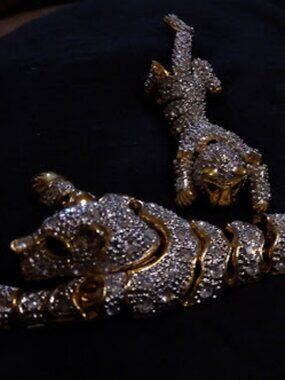 Vintage unsigned Beauty: Articulated Pavé Panther Statement Set